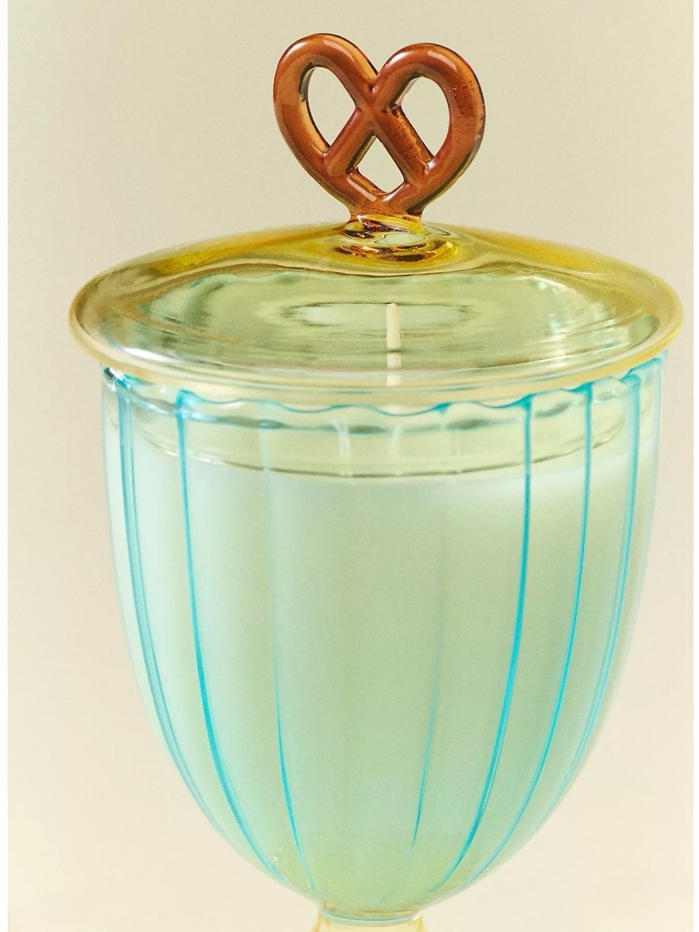 NEW Anthropologie Astrid Gourmand Salted Caramel Pretzel Glass Candle